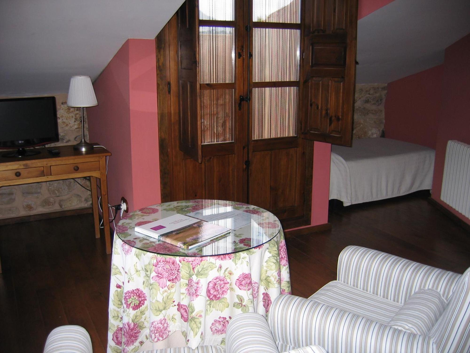 Hotel De Montana Cueva Ahumada Villaverde De Guadalimar Εξωτερικό φωτογραφία